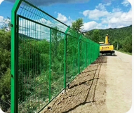 高速公路铁丝网围墙双边护栏河道果园鱼塘防护网光伏围栏铁路栅栏